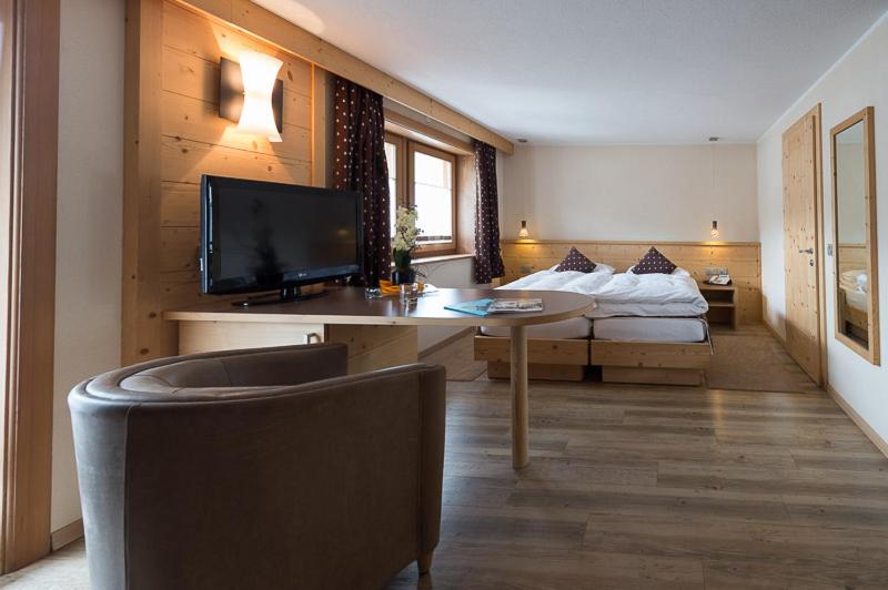 سوییت با چشمانداز کوه, Daniela