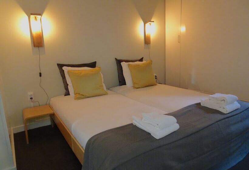 חדר מוזל מקלחת משותפת, De Tabaksplant