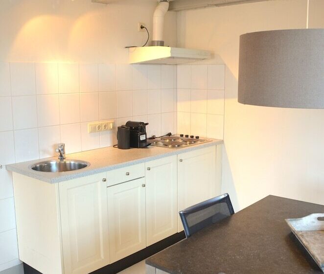 חדר דלוקס, De Tabaksplant