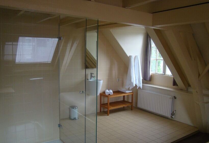 חדר דלוקס, De Tabaksplant