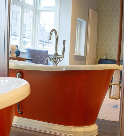 豪华套房, Hogarths