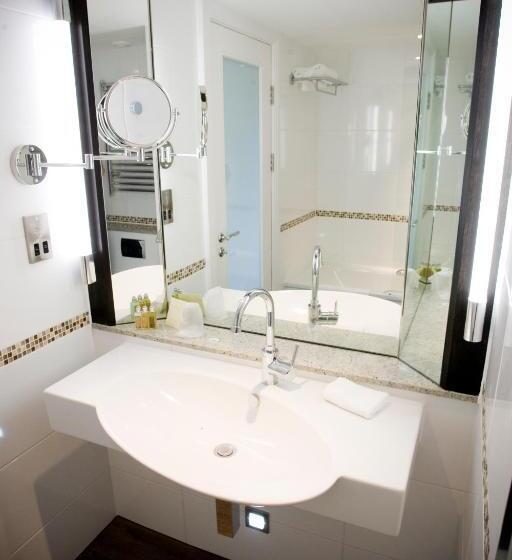 行政房间, Hogarths