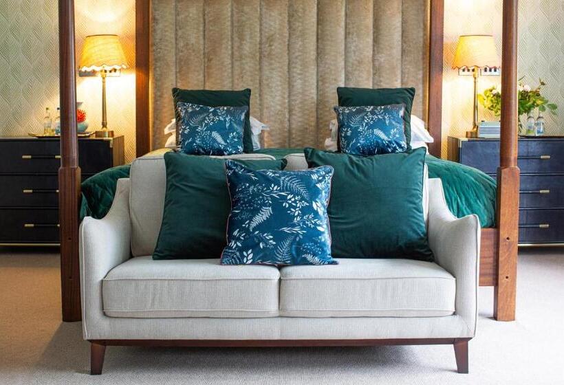 豪华套房, Hogarths