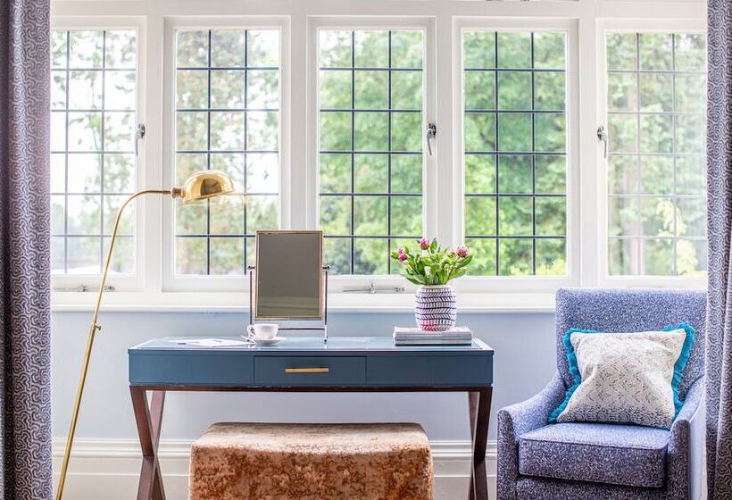 豪华套房, Hogarths