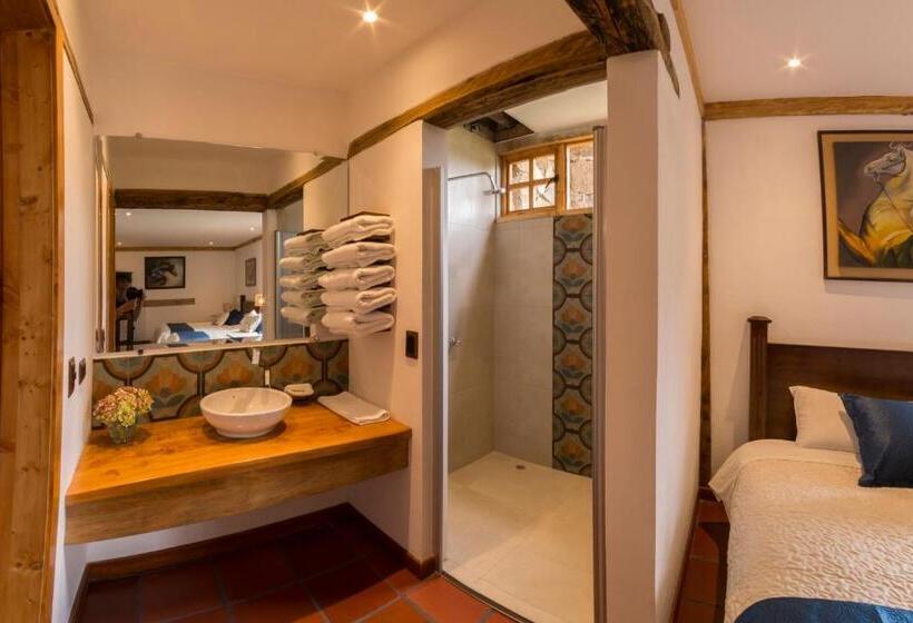 家庭套房, Hosteria Caballo Campana