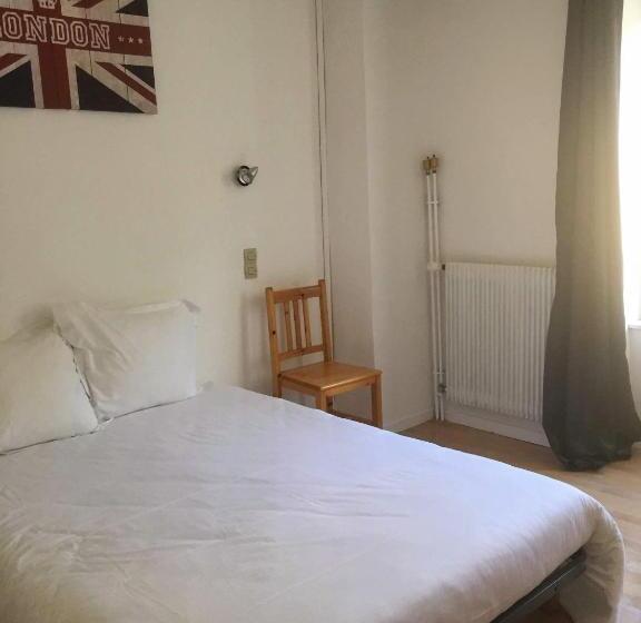 اتاق خانوادگی, Hôtel De Londres