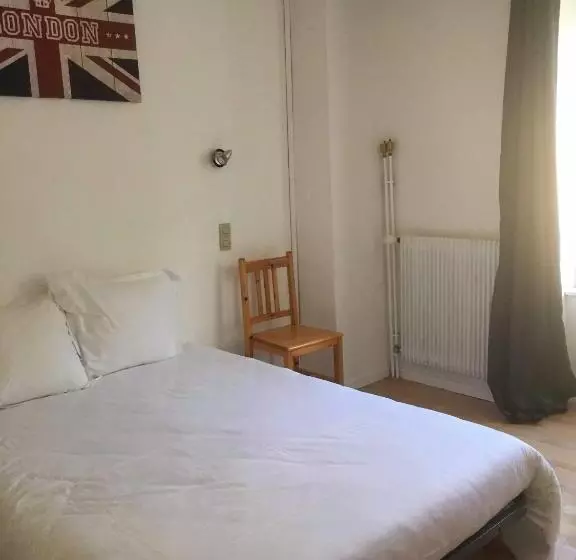 ファミリールーム, Hôtel De Londres