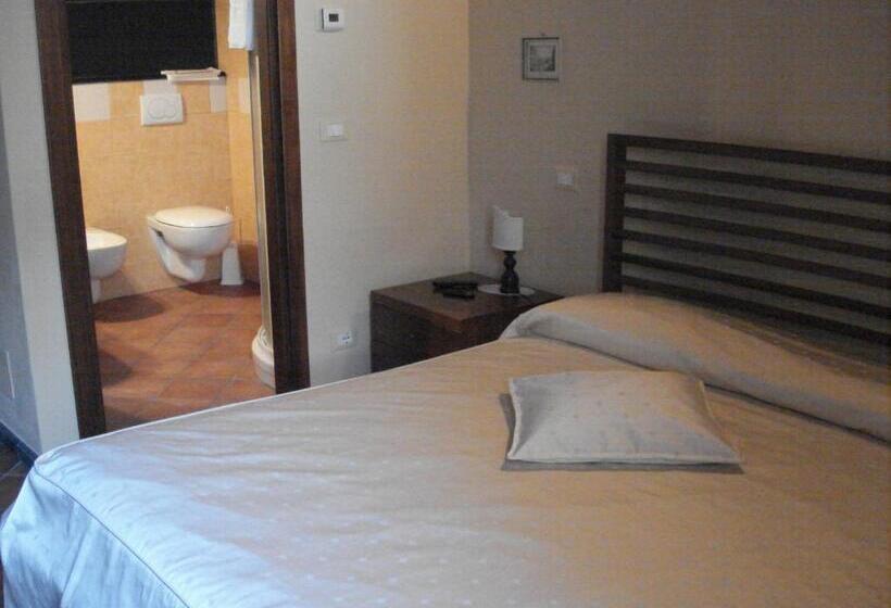 اتاق پنت هاوس, La Campana D Oro