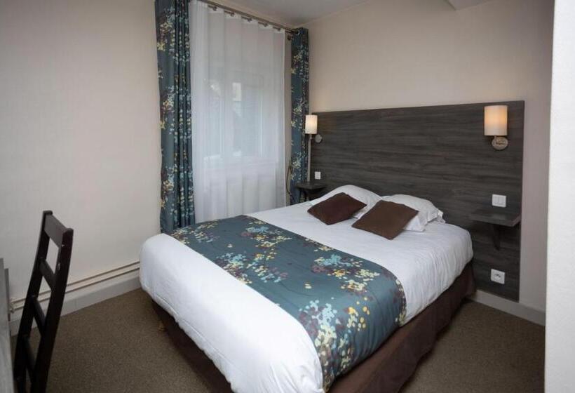 Номер Стандарт, Logis Hôtel Le Carnot
