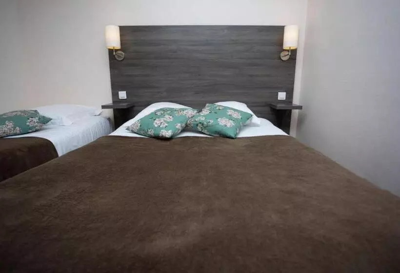スタンダードトリプルルーム, Logis Hôtel Le Carnot
