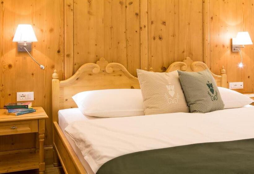 수피리어 트리플 룸, Rosengarten