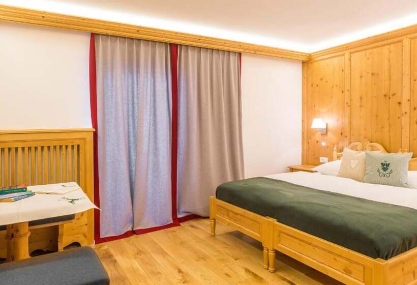 수피리어 룸, Rosengarten