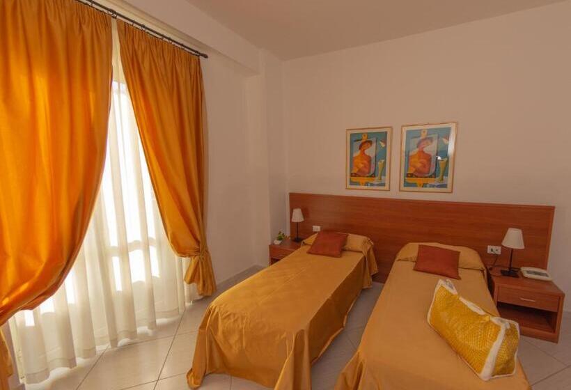 اتاق استاندارد یک نفره, Solaria