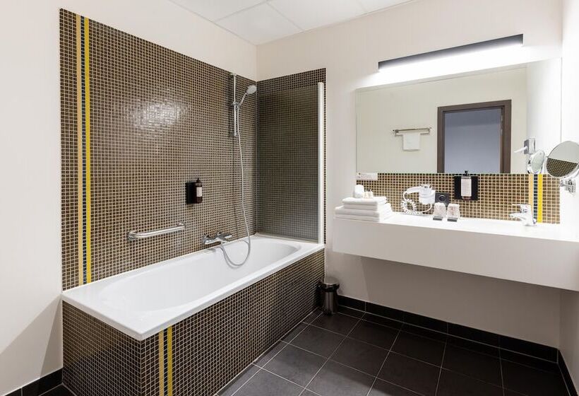 Семейный Номер, Stayen