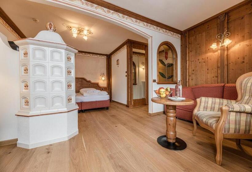 סוויטת ג'וניור עם טרסה, Tevini Dolomites Charming