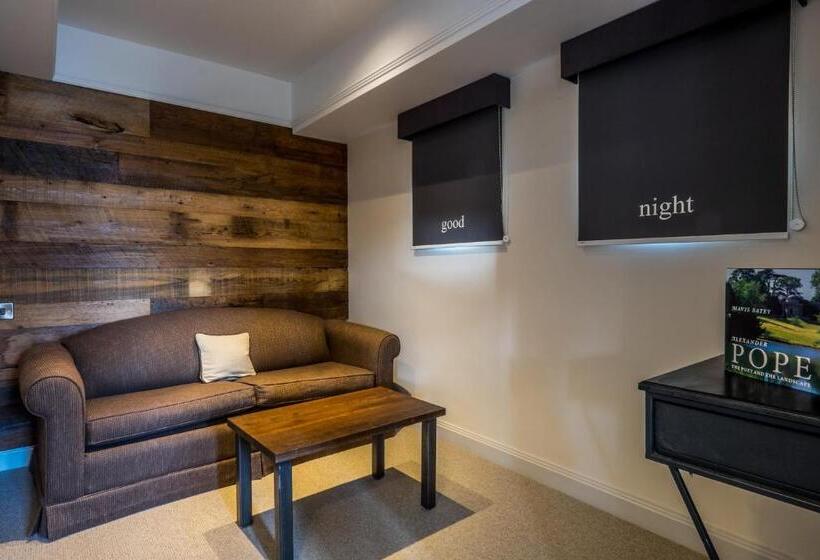 高级大房间, The Alexander Pope