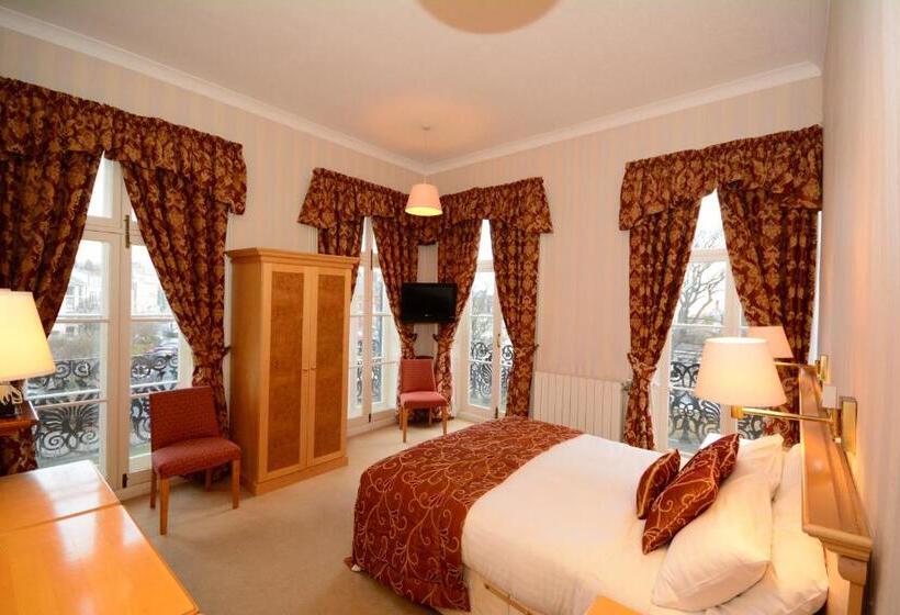 غرفة سوبيريور, The Crescent