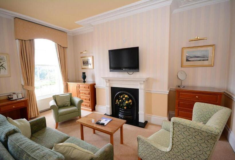 غرفة تنفيذية, The Crescent