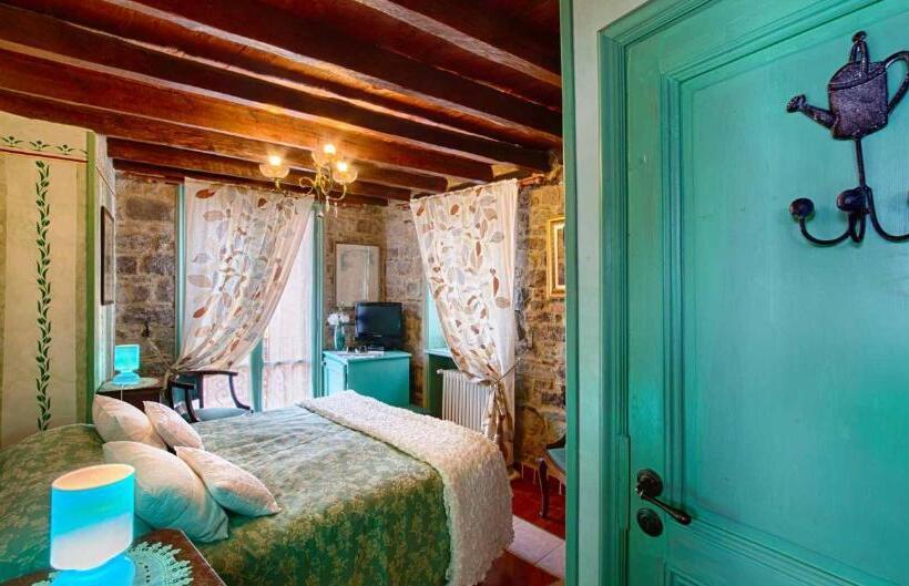 Superior Szoba, Munta E Cara Albergo Diffuso