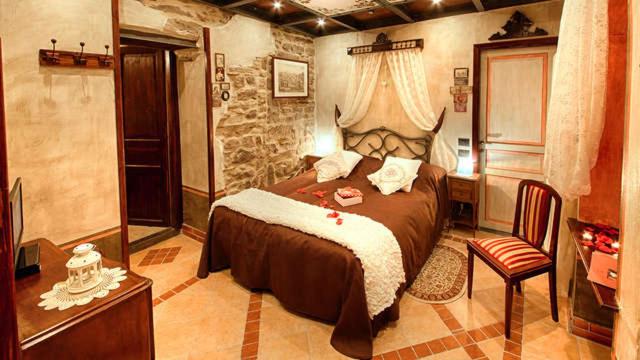 스위트, Munta E Cara Albergo Diffuso