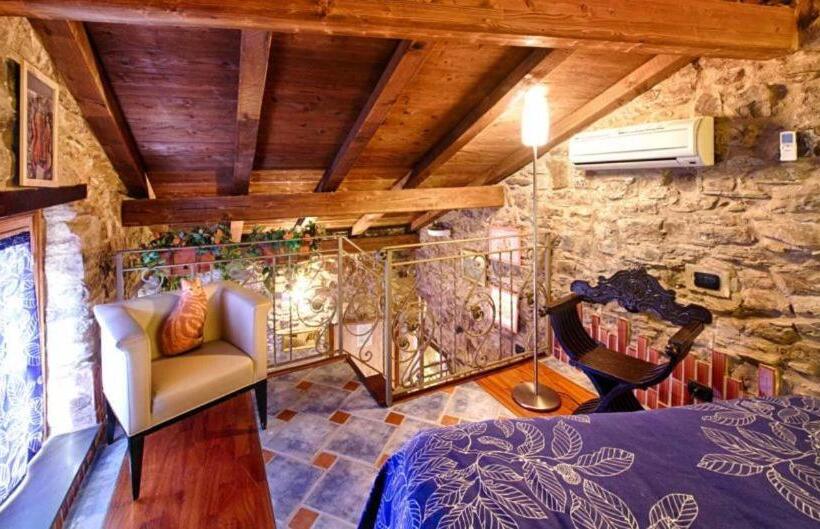 Lakosztály, Munta E Cara Albergo Diffuso