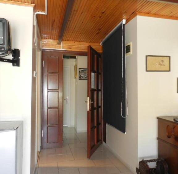 テラス付スーペリアルーム, Guest House   Grandma S House