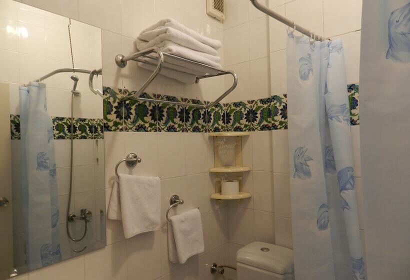 ファミリールーム, Guest House   Grandma S House