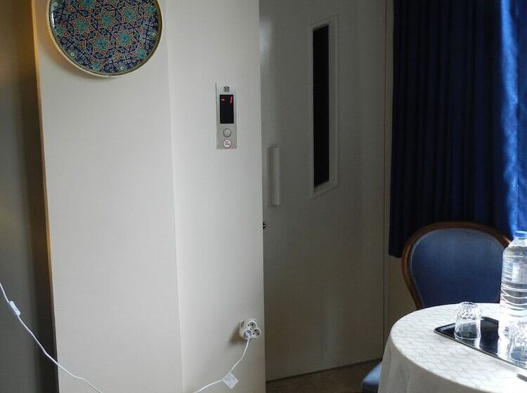 ファミリールーム, Guest House   Grandma S House