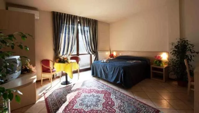 اتاق پنجتخته استاندارد, Villa Giovanna