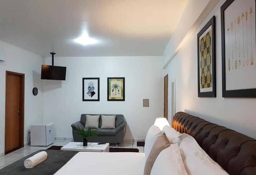 חדר דלוקס עם מיטת קינג, B & A Suites Inn Hotel   Quarto Luxo âmbar