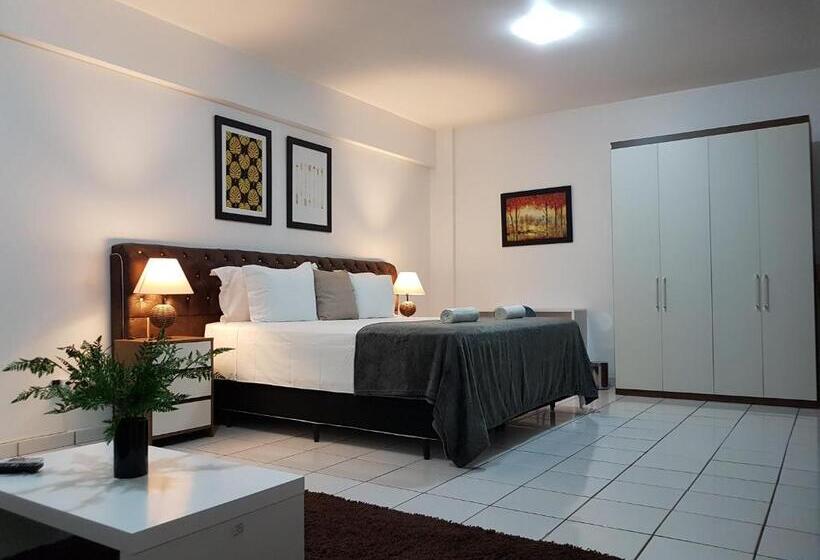 Люкс Deluxe Кровать Кинг, B & A Suites Inn Hotel   Quarto Luxo âmbar