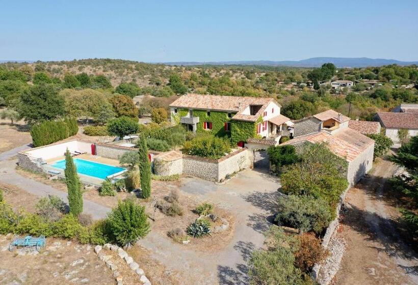 ４ベッドルームハウス, Gîte L Escoussou Au Calme, 6p, 4ch, 130m2, Charme Et Nature, Piscine Chauffée, Sud Ardèche