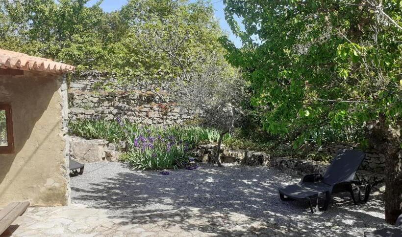 ４ベッドルームハウス, Gîte L Escoussou Au Calme, 6p, 4ch, 130m2, Charme Et Nature, Piscine Chauffée, Sud Ardèche