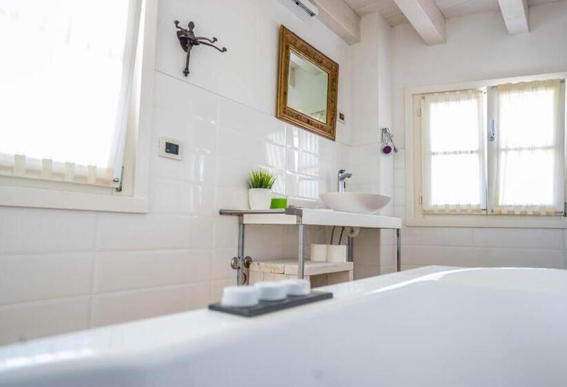 Standard room with outdoor bath, I Germani