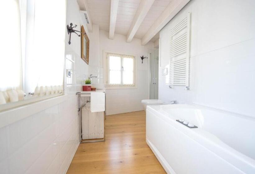 Standard room with outdoor bath, I Germani