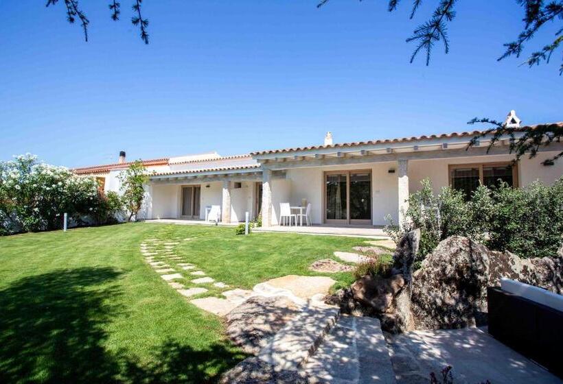 غرفة قياسية مطلّة علي الحديقة, La Corte Di Pulicinu