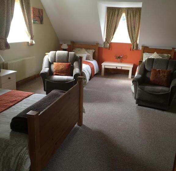 غرفة عائلية, Heeneys Lodge B&b