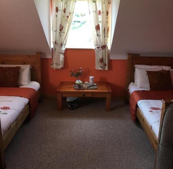 غرفة عائلية, Heeneys Lodge B&b