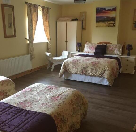 غرفة عائلية, Heeneys Lodge B&b