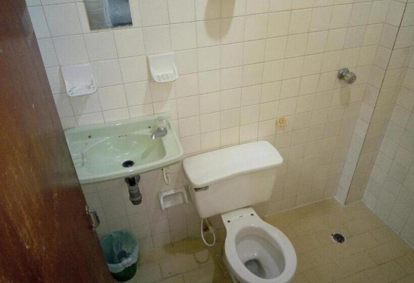 Номер Economy, En Monteria City