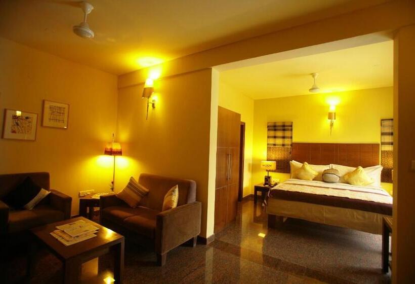 Standard-studio, Justa Indiranagar