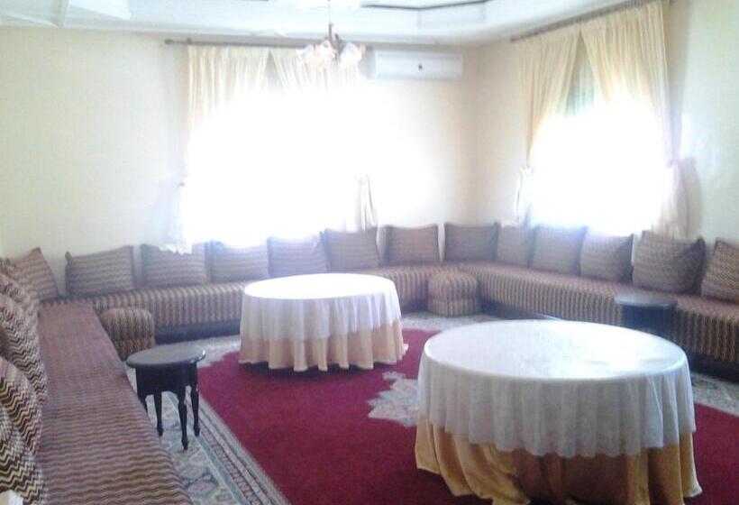 اتاق استاندارد سه نفره, Maison D Hôtes Afoulki Tafraout