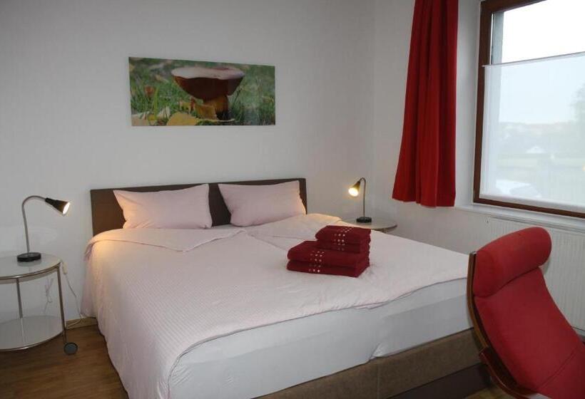 غرفة قياسية حمام مشترك, Famos Schlafen