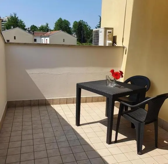 آپارتمان 1 خوابه با بالکن, Residenza Venturini