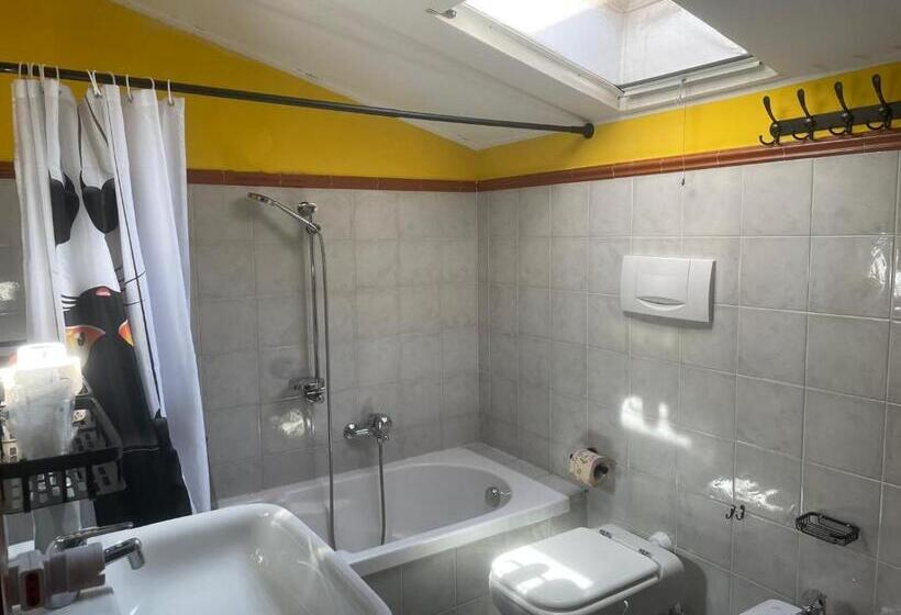 اتاق پنت هاوس, Stenghe Stracche