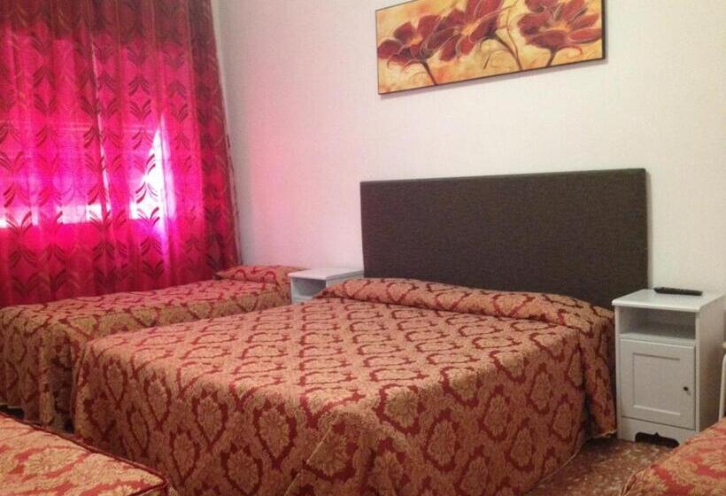 اتاق استاندارد چهار تخته, Tiburtina Guesthouse