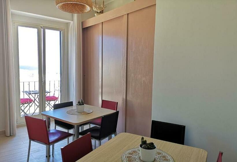 سوییت خانوادگی, Viesthouse