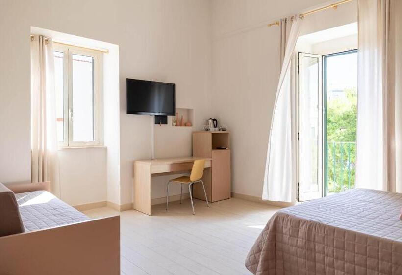 سوییت خانوادگی, Viesthouse