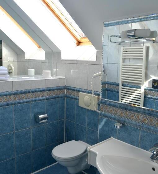 شقة غرفة واحدة, Iadolina