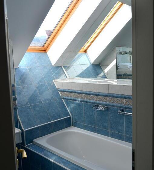 شقة غرفة واحدة, Iadolina